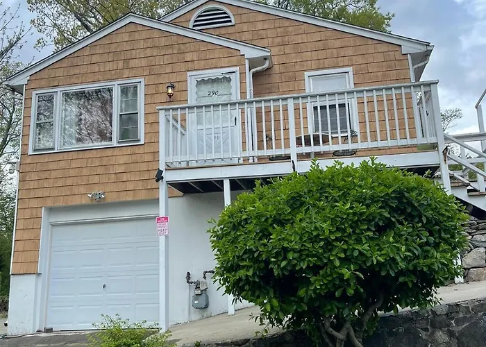 Connecticut Lake House